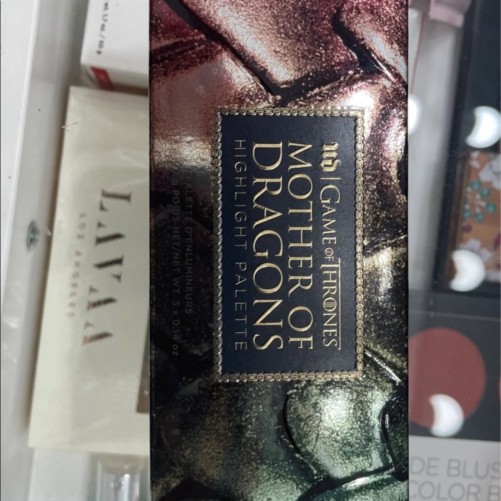 Urban Decay Mother of Dragons Pallet